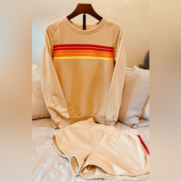 Apricot  Sweatshirt and Shorts Set with Colorful Stripes - Picture 3 of 5